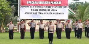 Kapolres Pimpin Upacara Kenaikan Pangkat 43 Personel Polres Halmahera Utara dan Personel Kompi Brimob Kupa – Kupa